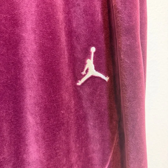 Air Jordan Velour Jogger Pants Burgundy/Jumpman Logo size Medium - Picture 3 of 4